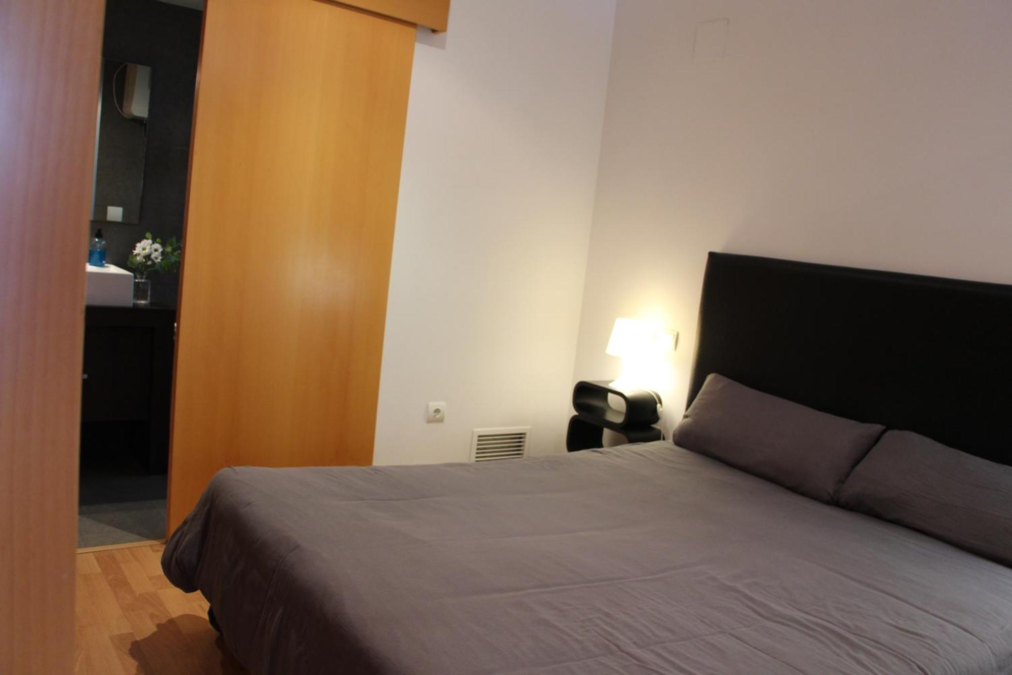 Apartamentos La Pergola Castellón Castellón de la Plana Habitación foto